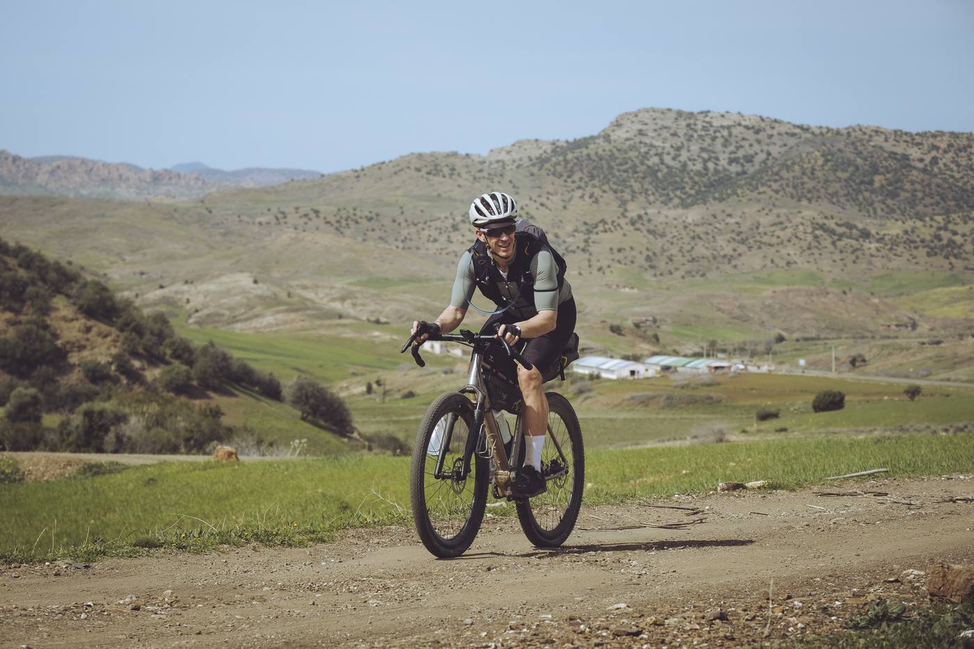 Loek riding in Morocco